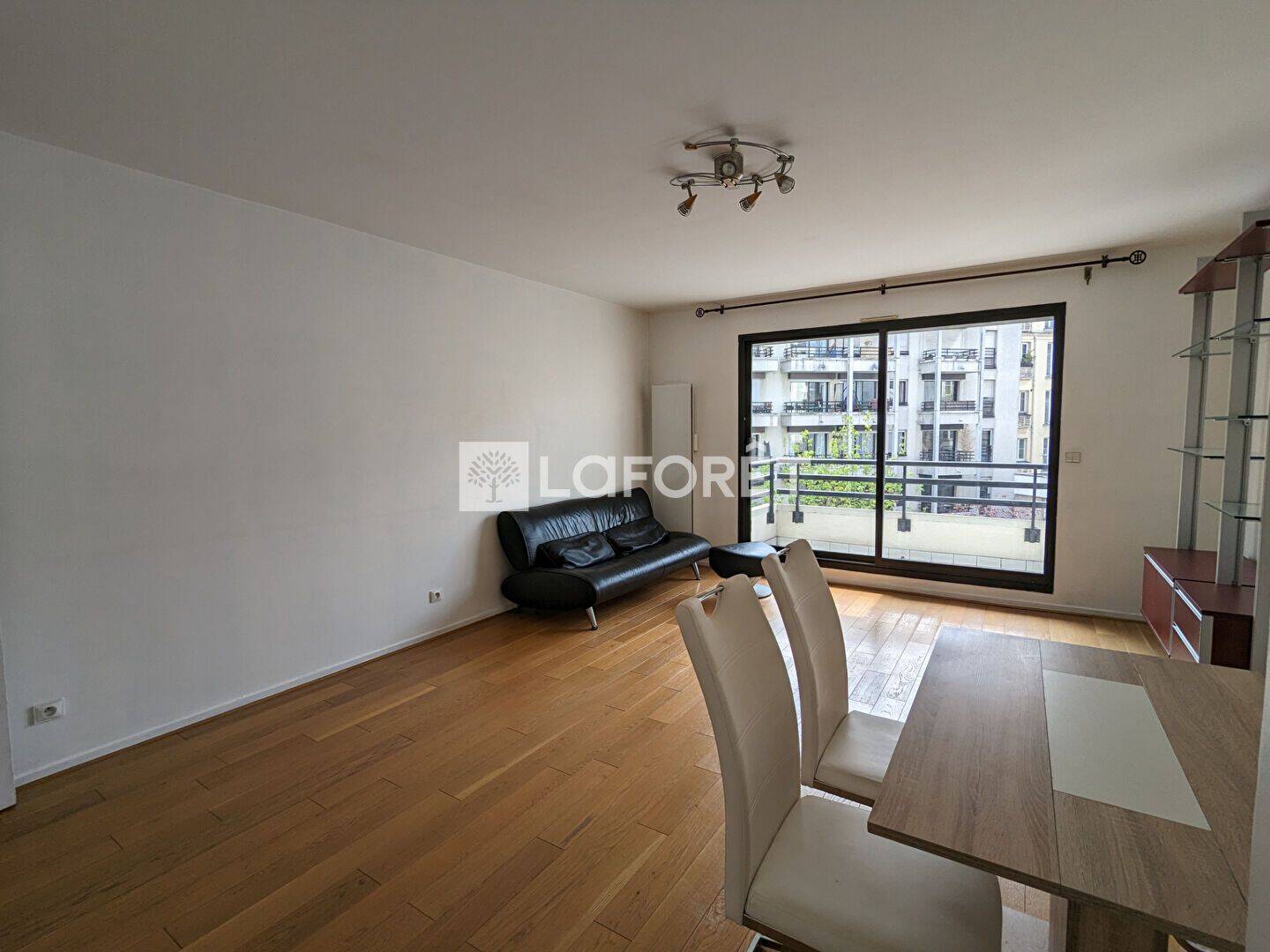 Appartement 2 pièces 45 m² · à Paris 11ème Arrondissement · 44,5 m² · 1 776 €
