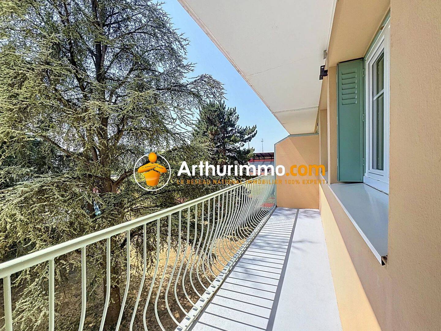 Appartement 3 pièces 72 m² · à Bourgoin-Jallieu · 71,6 m² · 860 €