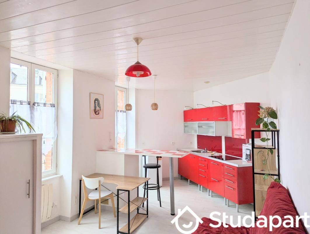 Appartement 1 pièce 24 m² · à Orléans · 24 m² · 570 €