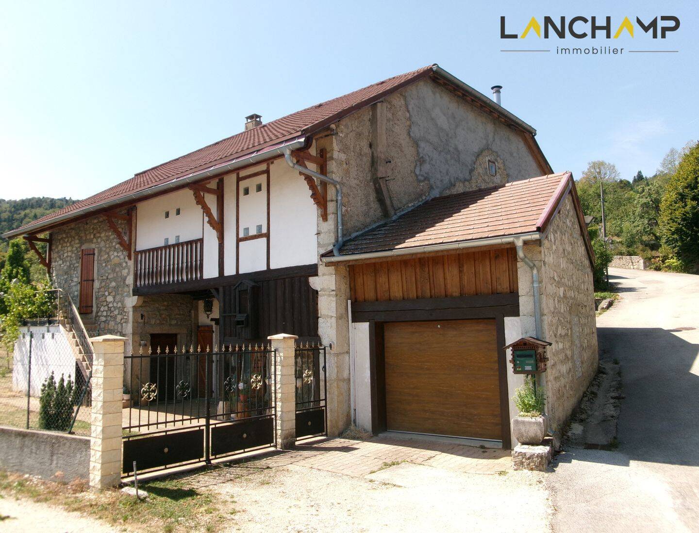 Maison 6 pièces 140 m² · à Haut Valromey · 140 m² · 481 000 €