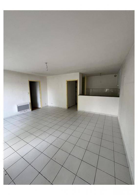 Appartement 3 pièces 64 m² · à Pont-l'Abbé-d'Arnoult · 63,6 m² · 685 €