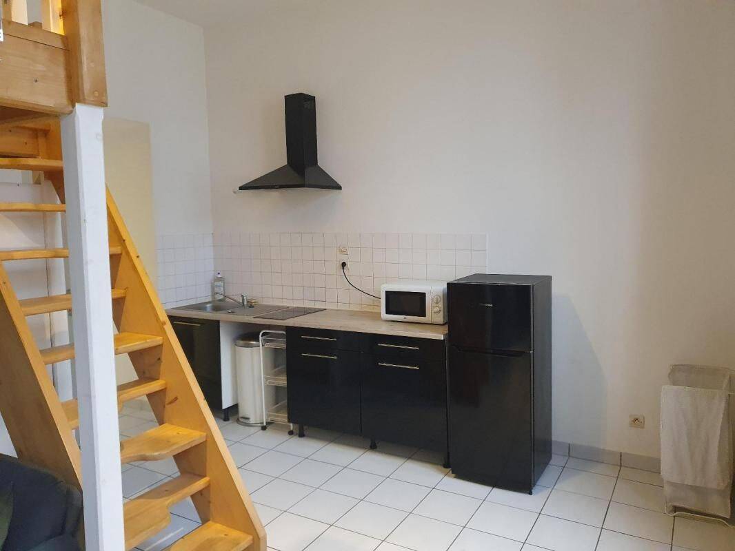 Appartement 1 pièce 25 m² · à Lyon 7ème Arrondissement · 25 m² · 575 €