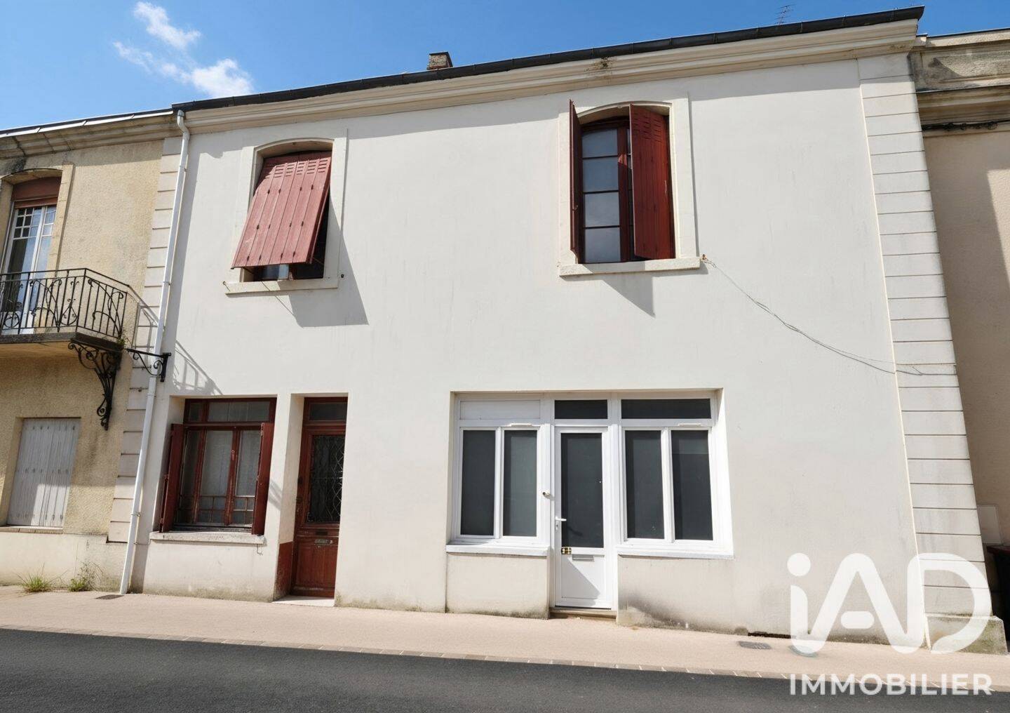 Maison 11 pièces 203 m² · à Barsac · 203 m² · 177 000 €