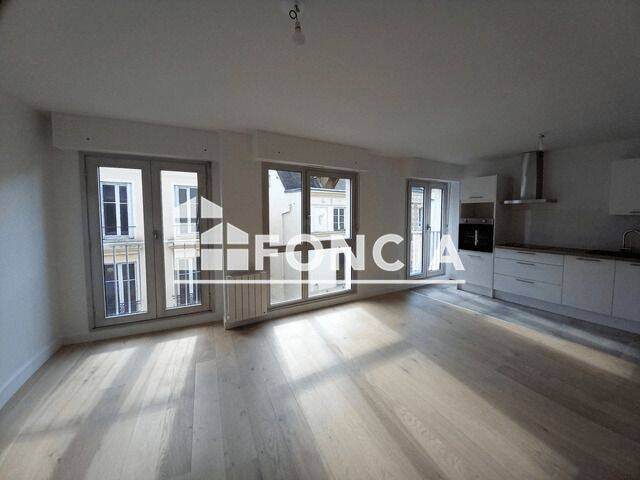 Appartement 3 pièces 74 m² · à Chartres · 73,5 m² · 900 €