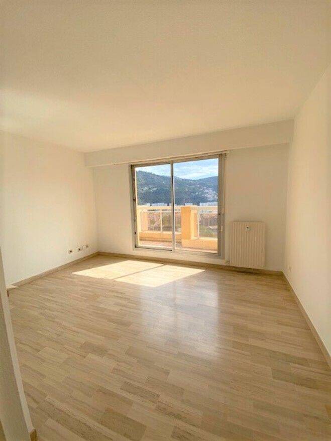 Appartement 1 pièce 21 m² · à Nice · 21,1 m² · 601 €
