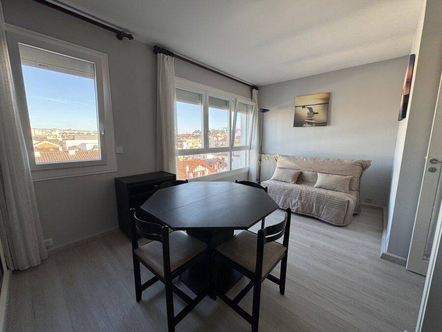 Appartement 1 pièce 25 m² · à Saint-Jean-de-Luz · 24,7 m² · 524 €