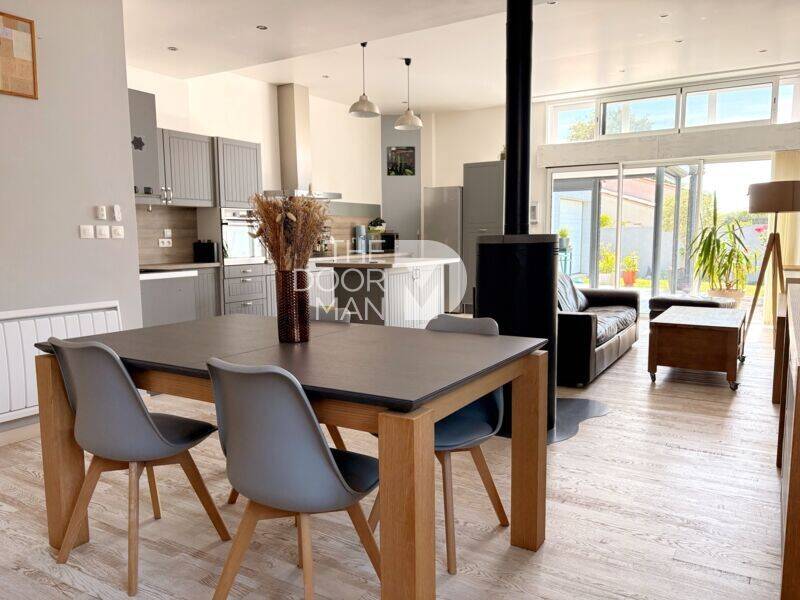 Maison 4 pièces 103 m² · à Saint-Hilaire-de-Chaléons · 103 m² · 249 000 €