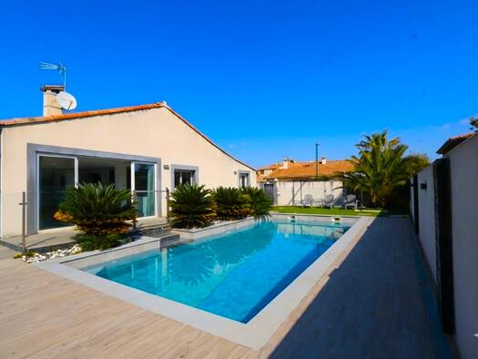Villa à vendre 499 900 € 4 pièces 3 chambres 149 m² 478 m² de terrain Centre Ville Mauguio 34130