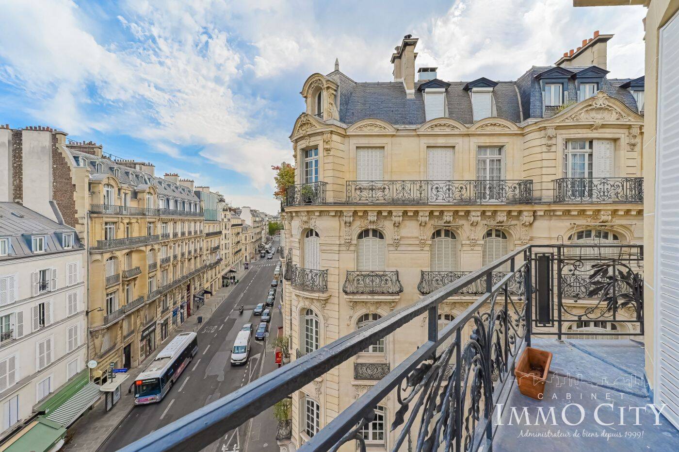 Appartement 5 pièces 156 m² · à Paris 8ème Arrondissement · 155,5 m² · 1 970 000 €