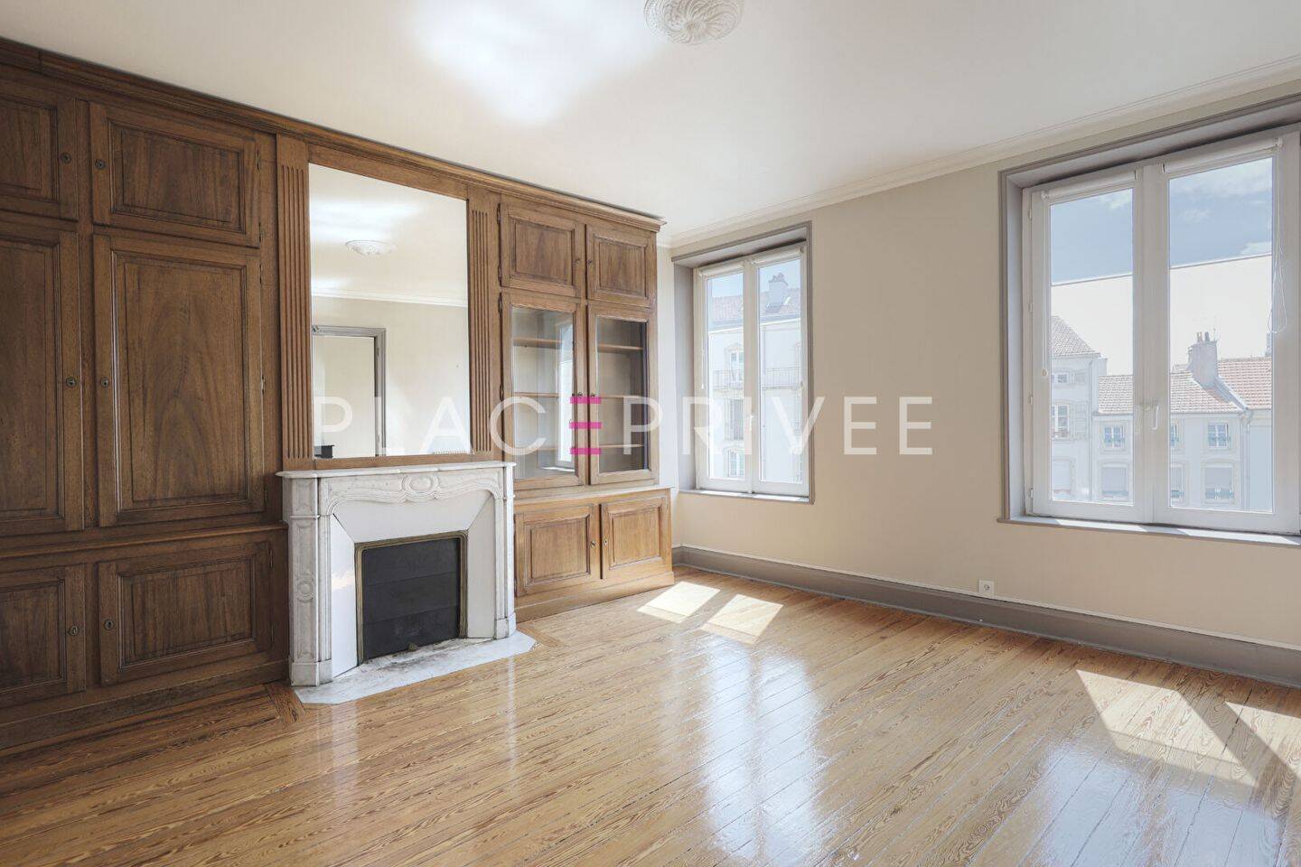 Appartement 4 pièces 107 m² · à Nancy · 107 m² · 240 000 €