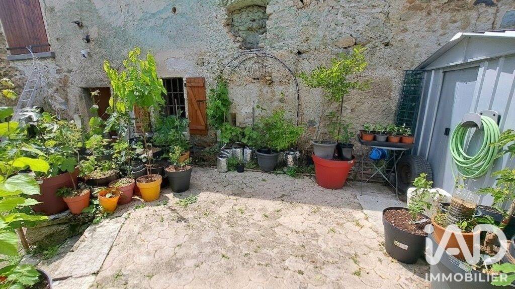 Maison 3 pièces 122 m² · à Saint-Arey · 122 m² · 208 000 €