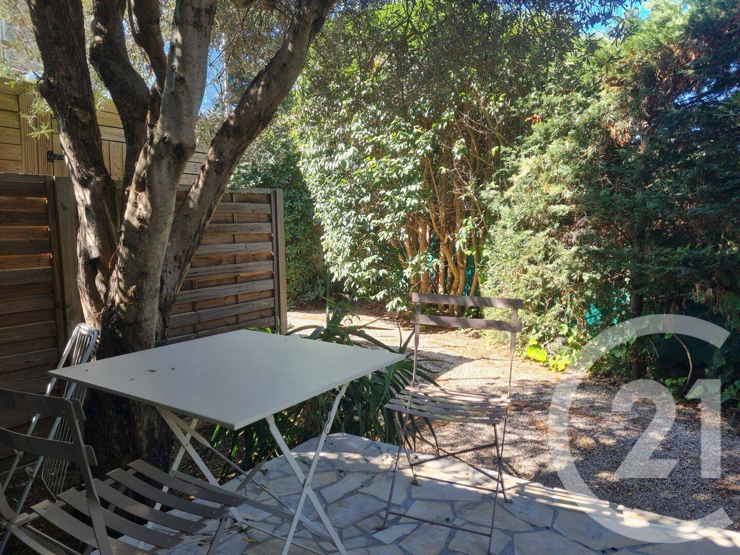 Appartement 2 pièces 27 m² · à Salon-de-Provence · 26,8 m² · 598 €/mois