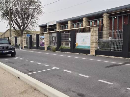 Local commercial en viager libre Bouquet 170 000 € 2 000 m² de surface de vente Les Métairies Sète 34200