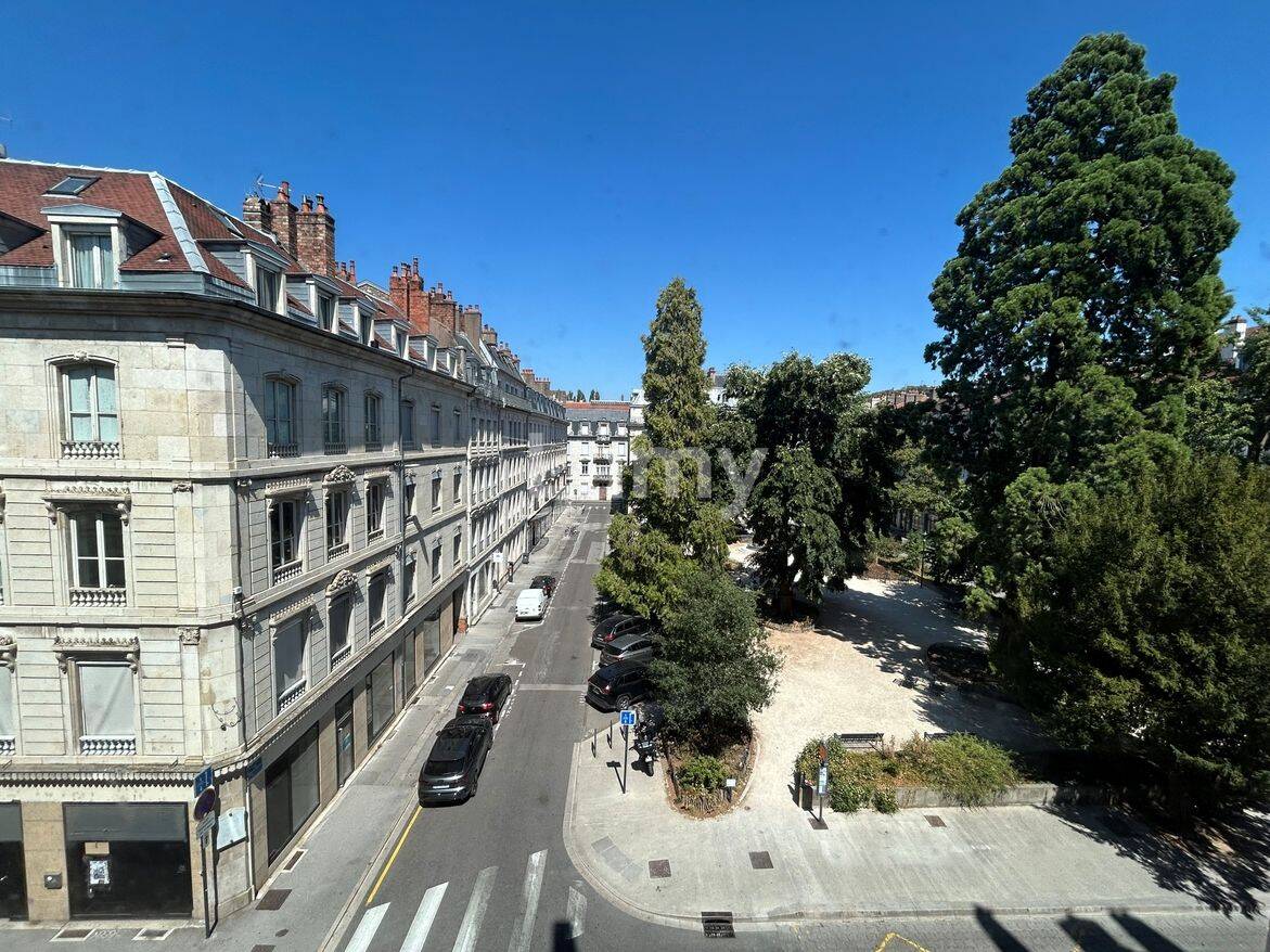 Appartement 5 pièces 126 m² · à Besançon · 126 m² · 1 400 €/mois