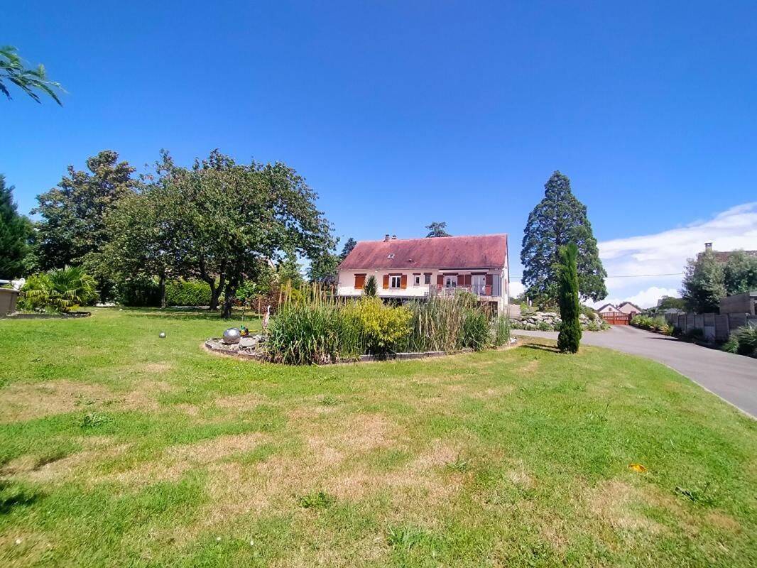 Maison 7 pièces 200 m² · à La Suze-sur-Sarthe · 200 m² · 372 000 €