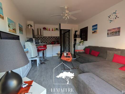 Appartement à vendre 99 750 € 1 pièce 23 m² 1er étage La Palmyre Les Mathes 17570