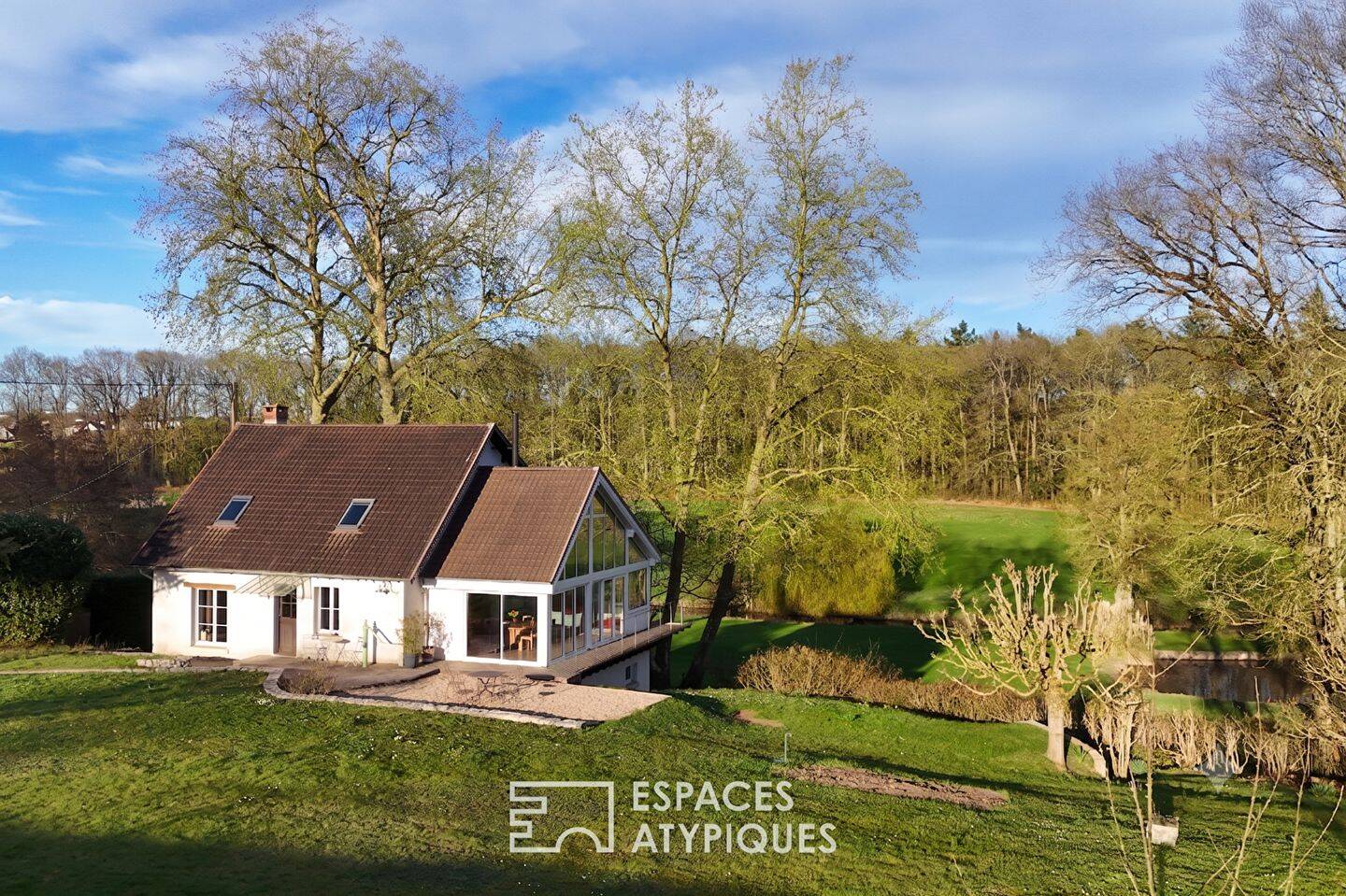 Maison 5 pièces 135 m² · à Saint-Antoine-du-Rocher · 135 m² · 484 000 €