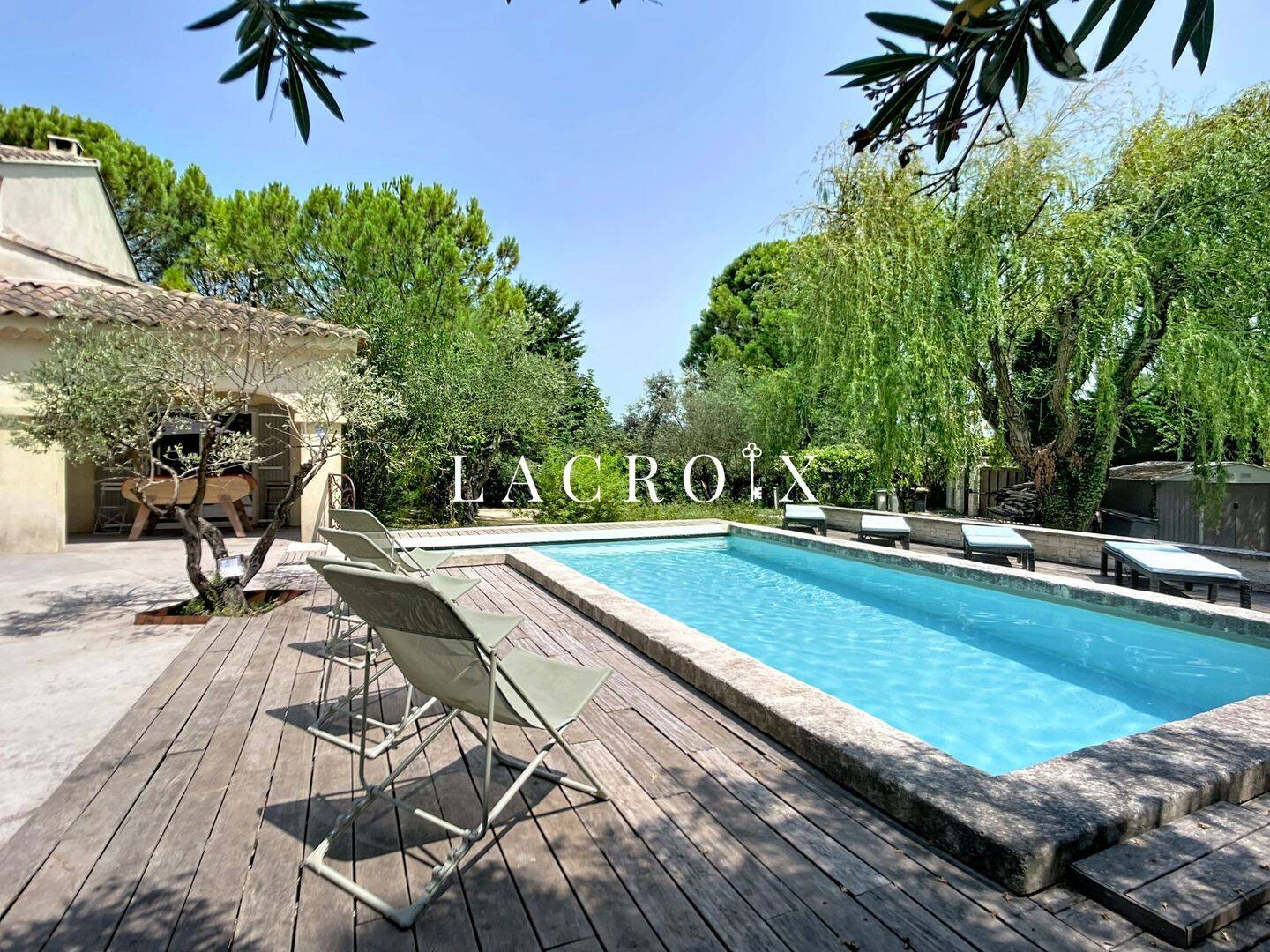 Maison 8 pièces 197 m² · à Althen-des-Paluds · 197 m² · 630 000 €