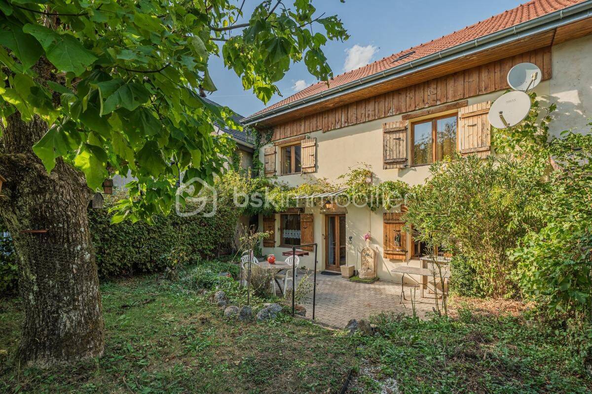 Maison 4 pièces 120 m² · à Sallenôves · 120 m² · 387 000 €