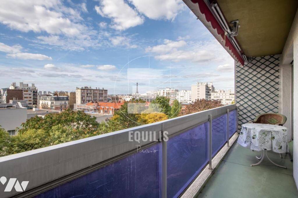Appartement 4 pièces 101 m² · à Paris 15ème Arrondissement · 100,7 m² · 820 000 €