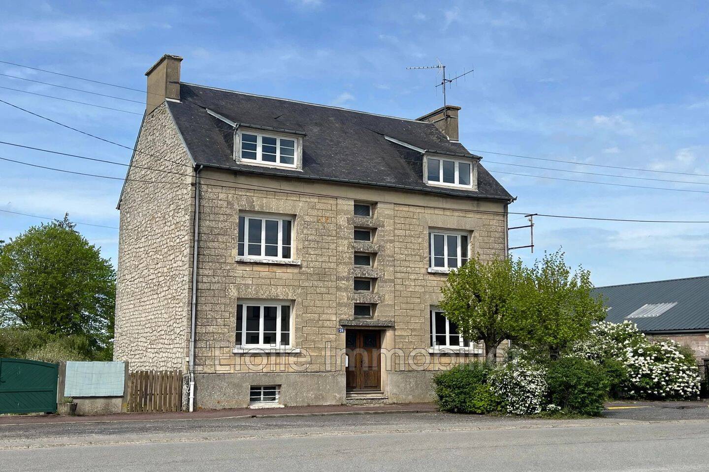 Maison 191 m² · à Mortagne-au-Perche · 191 m² · 199 000 €