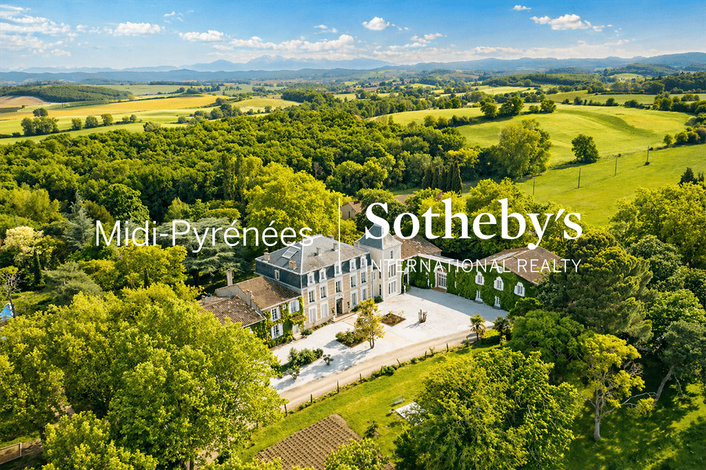 Maison 50 pièces 700 m² · à Carcassonne · 700 m² · 1 990 000 €