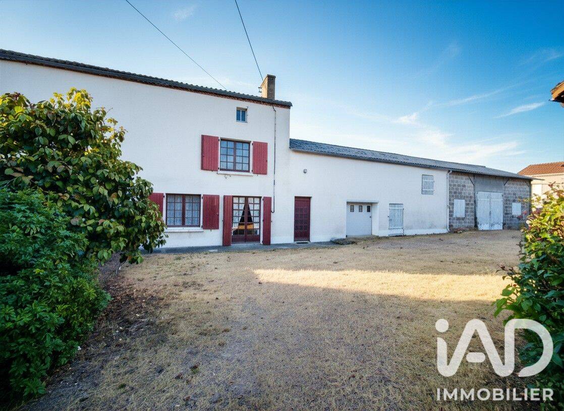 Maison 10 pièces 250 m² · à Chiché · 250 m² · 101 500 €