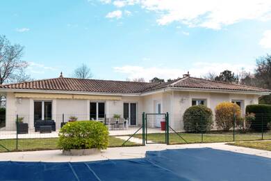 Maison de plain-pied à vendre 565 000 € 6 pièces 4 chambres 165 m² 5 850 m² de terrain Salleboeuf 33370