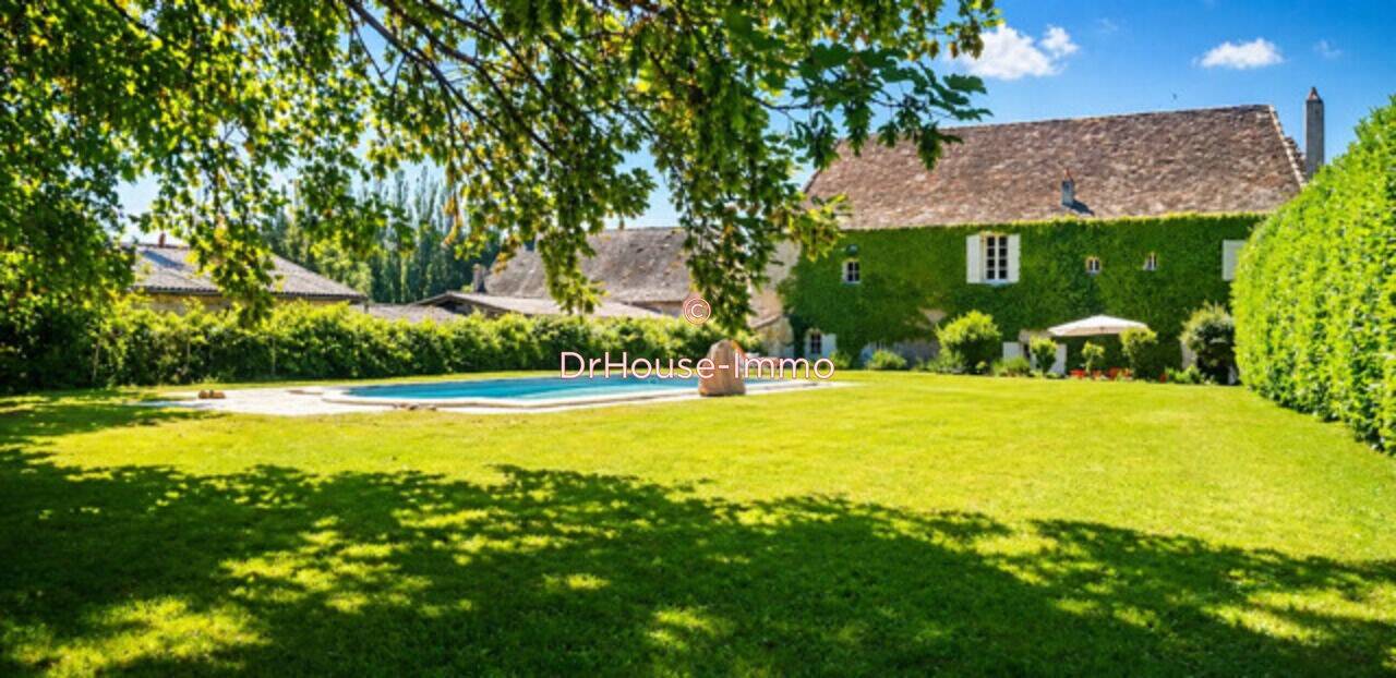 Maison 9 pièces 240 m² · à Mussidan · 240 m² · 375 000 €