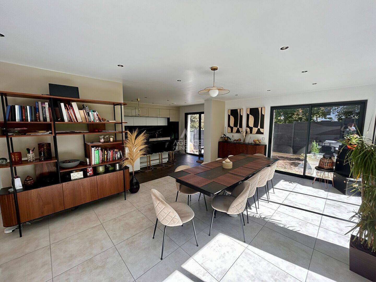 Maison 7 pièces 180 m² · à Poissy · 180 m² · 749 000 €