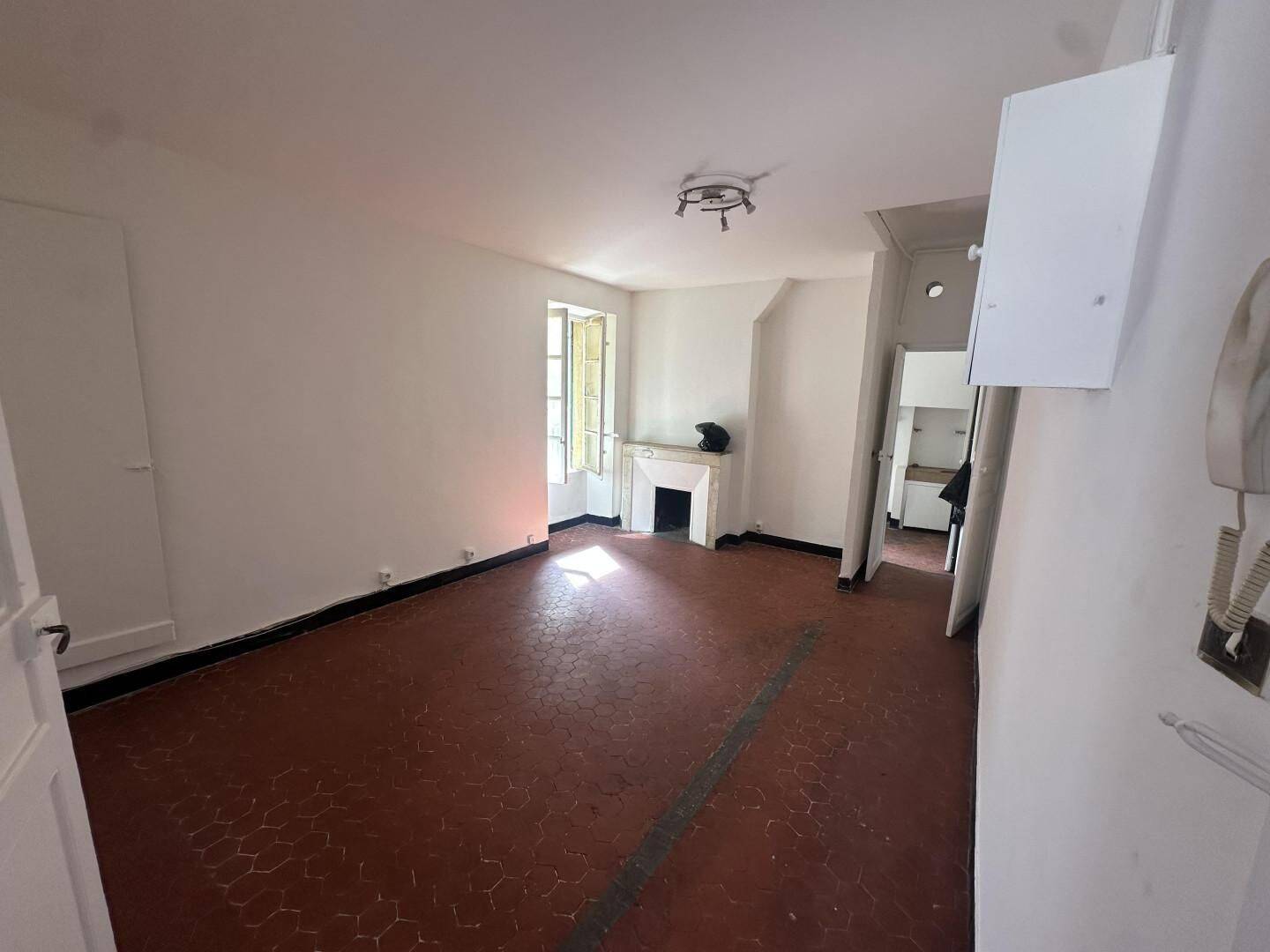 Appartement 3 pièces 52 m² · à Marseille 7ème Arrondissement · 51,5 m² · 190 000 €
