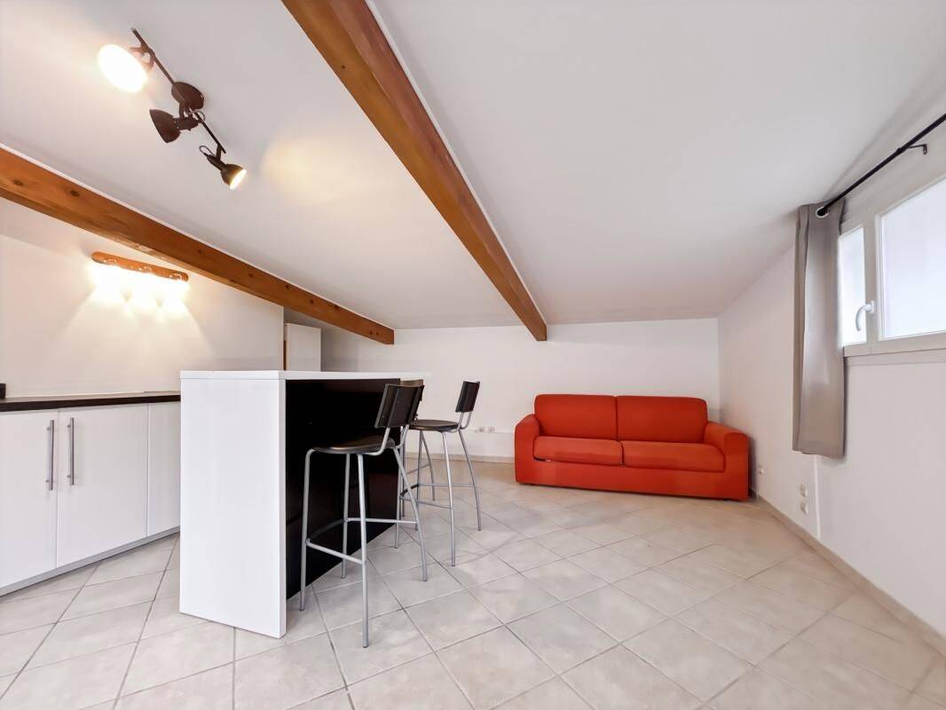 Appartement 1 pièce 27 m² · à La Ciotat · 27,5 m² · 690 €/mois