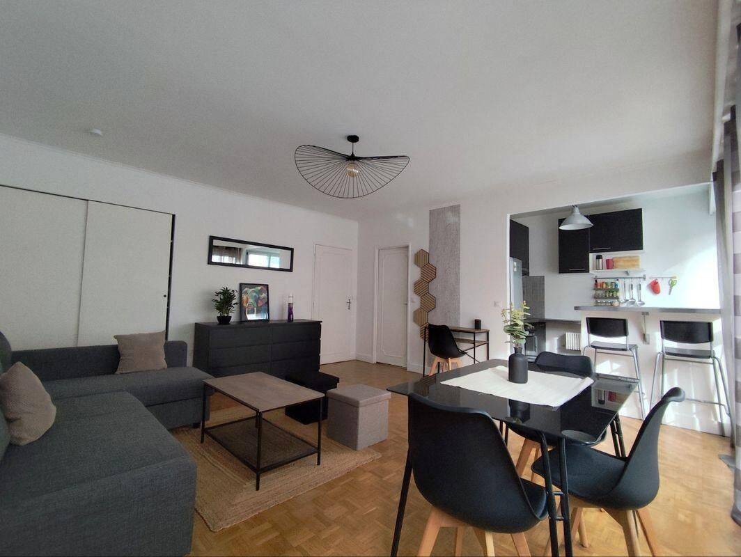 Appartement 1 pièce 35 m² · à Paris 15ème Arrondissement · 35 m² · 1 350 €