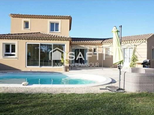 Maison à vendre 630 000 € 7 pièces 5 chambres 174 m² 644 m² de terrain Paradou 13520