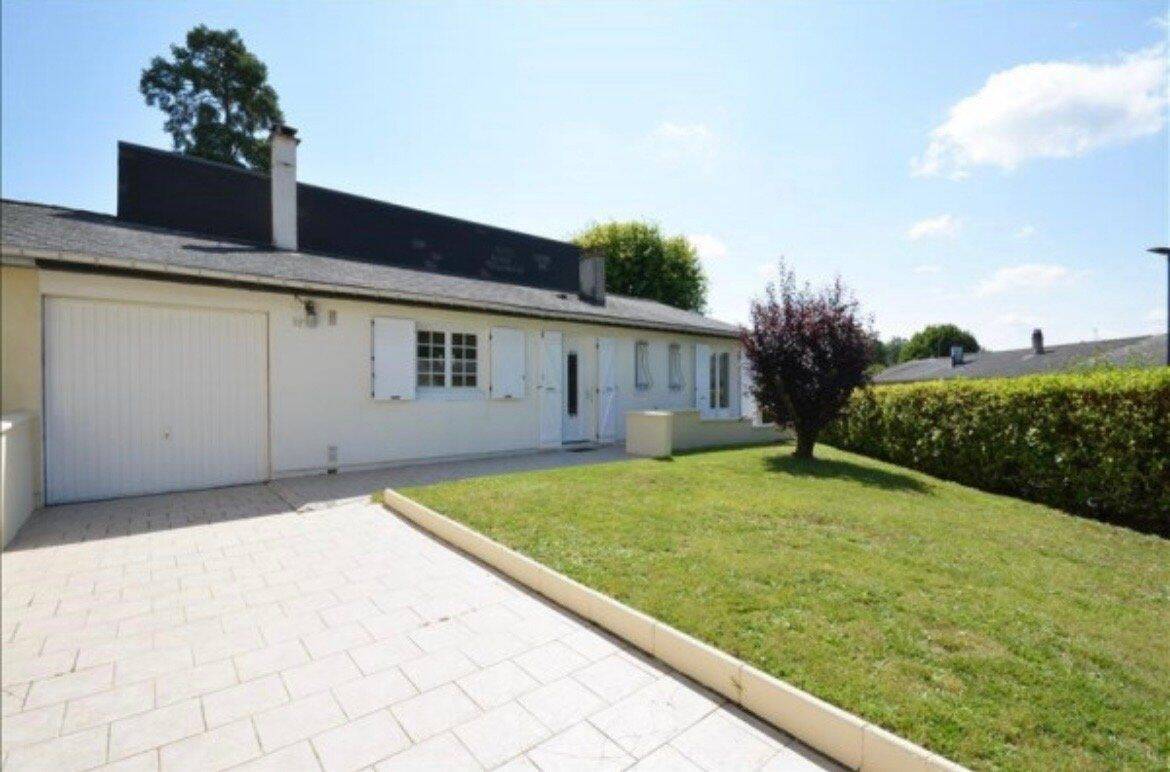 Maison 6 pièces 106 m² · à Saint-Sébastien-de-Morsent · 106 m² · 190 000 €