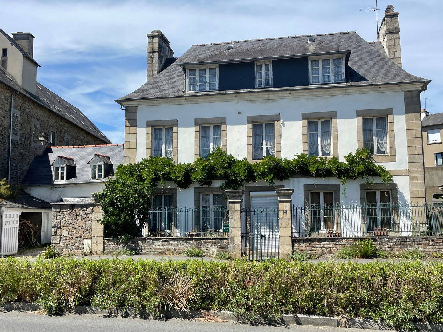 Maison 10 pièces 256 m² à Lannion