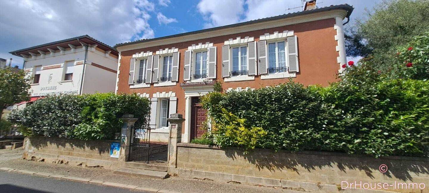 Maison 14 pièces 365 m² · à Poyanne · 365 m² · 449 000 €
