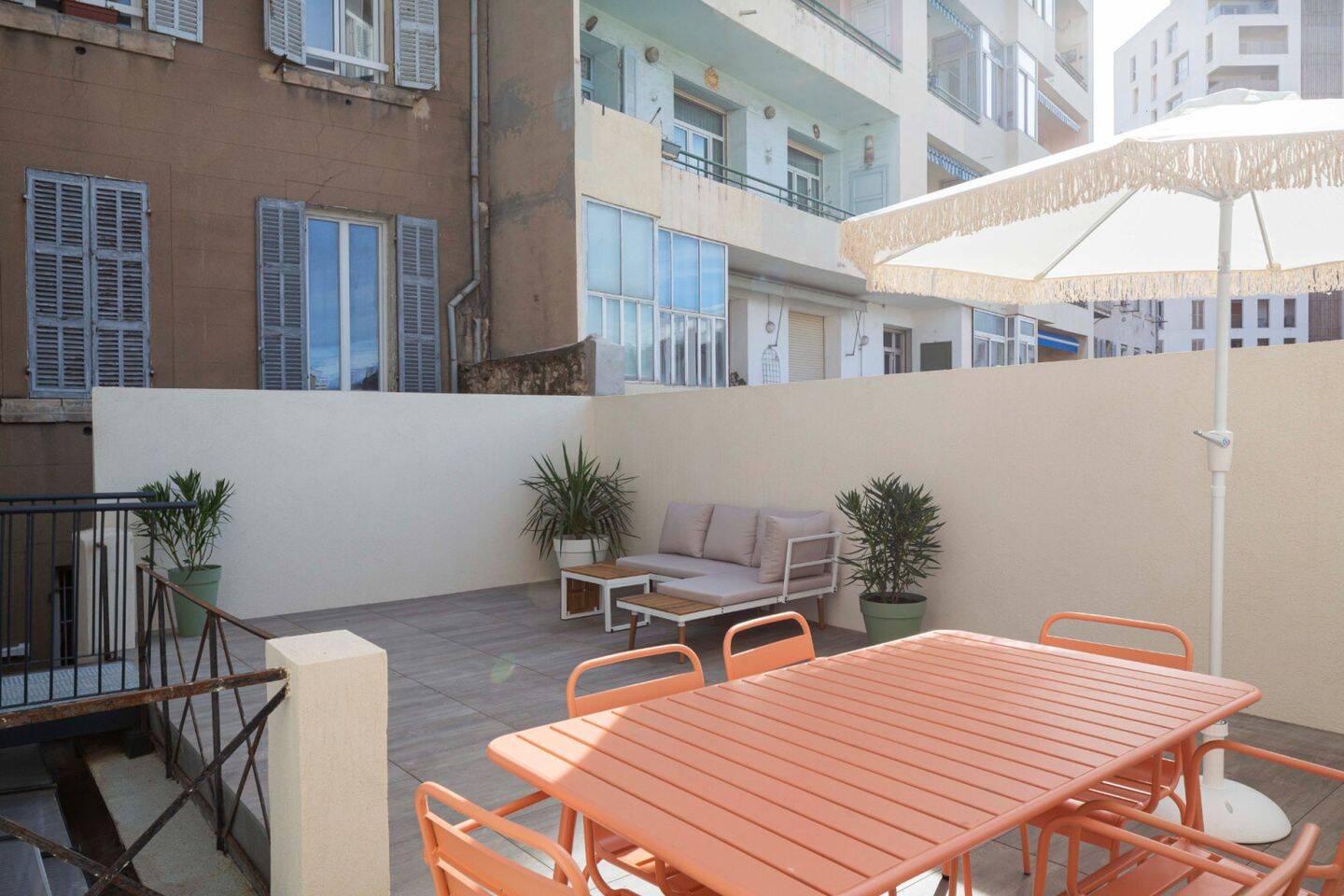 5 pièces 77 m² · à Marseille 6ème Arrondissement · 77 m² · 650 €