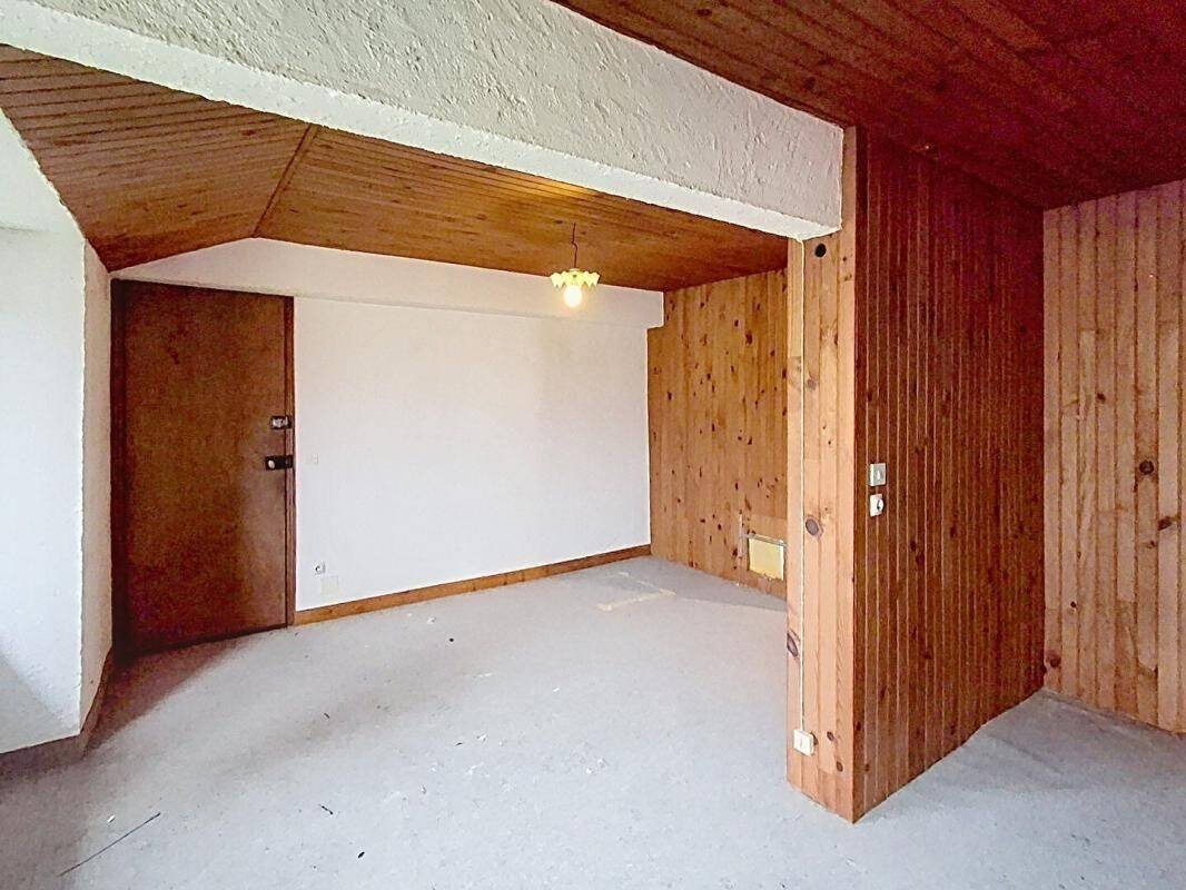Maison 9 pièces 130 m² · à Saint-Hilaire-de-Clisson · 130 m² · 165 075 €