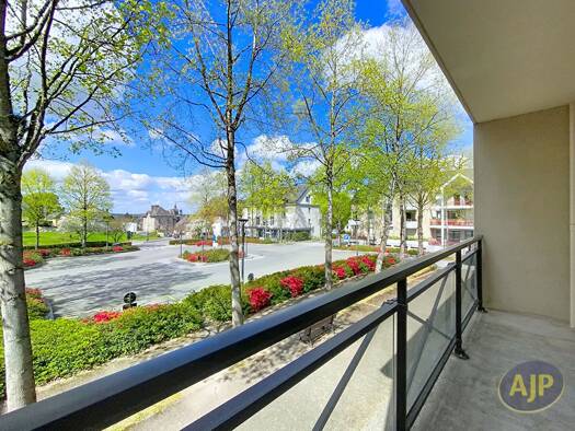 Appartement à vendre 174 900 € 2 pièces 1 chambre 42 m² Étage 1/3 Est Pacé 35740