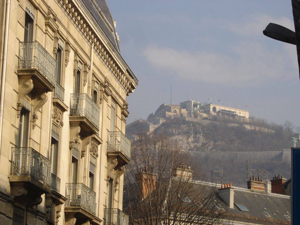 Appartement 2 pièces 51 m² · à Grenoble · 50,5 m² · 620 €/mois