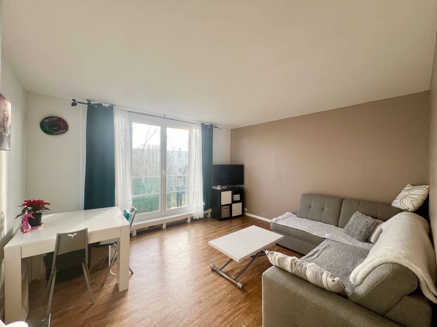 Appartement 3 pièces 60 m² · à Neauphle-le-Château · 59,7 m² · 189 000 €