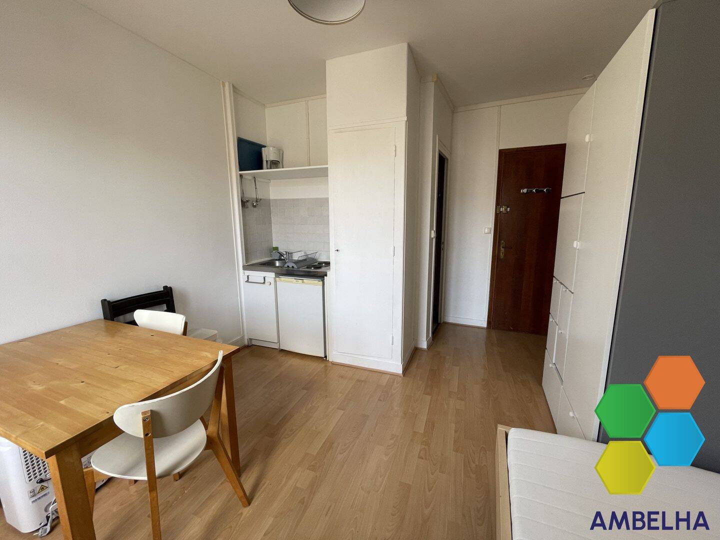 Appartement 1 pièce 17 m² · à Orléans · 16,9 m² · 480 €