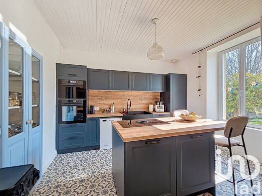 Maison à vendre 357 000 € 6 pièces 5 chambres 144 m² 1 842 m² de terrain Lezardeau-Kerneuzec Quimperlé 29300