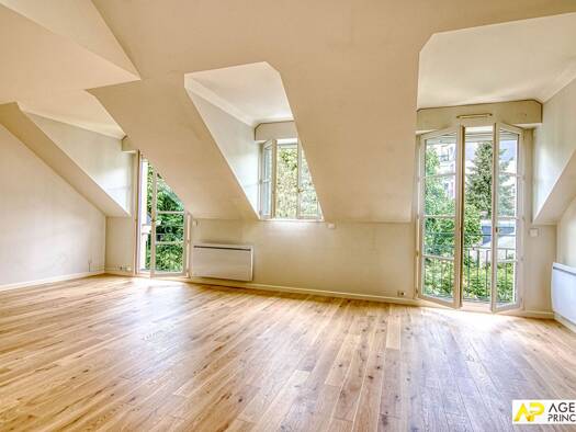 Appartement à vendre 930 000 € 5 pièces 3 chambres 126 m² Étage 2/2 Montreuil Versailles 78000
