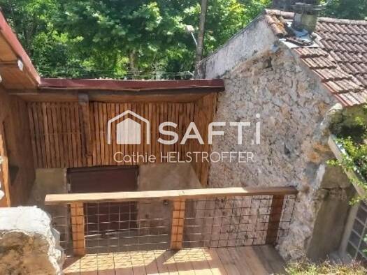 Maison à vendre 138 000 € 6 pièces 3 chambres 136 m² 685 m² de terrain Luzech 46140