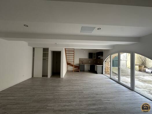 Duplex à louer 730 € 3 pièces 2 chambres 78,2 m² RDC Sud Lézignan-Corbières 11200