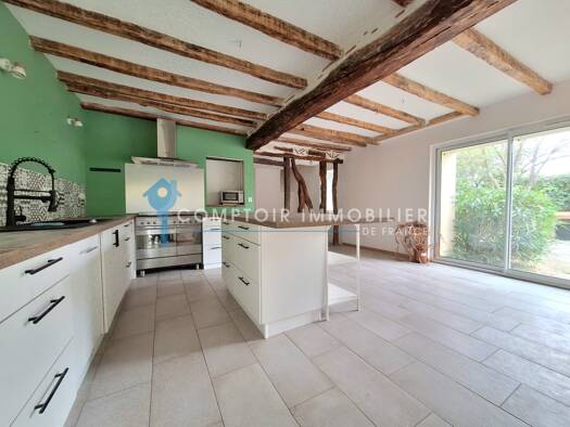 Maison à vendre 365 000 € 7 pièces 5 chambres 250 m² 2 792 m² de terrain Puylaurens 81700