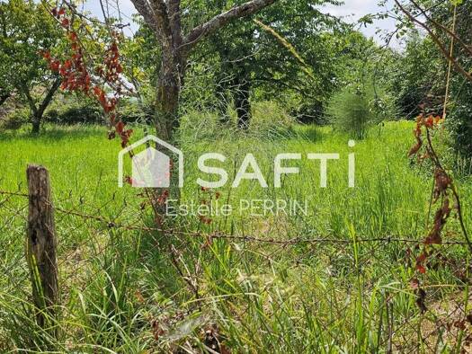 Terrain constructible à vendre 23 000 € 1 120 m² de terrain Dignac 16410