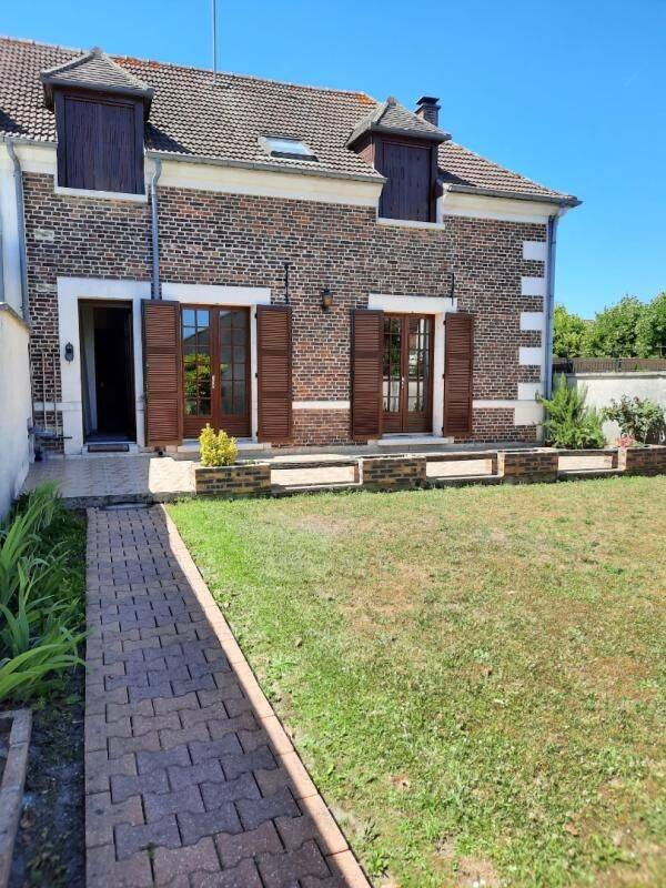 MAISON DE TYPE 5 A CLAIROIX